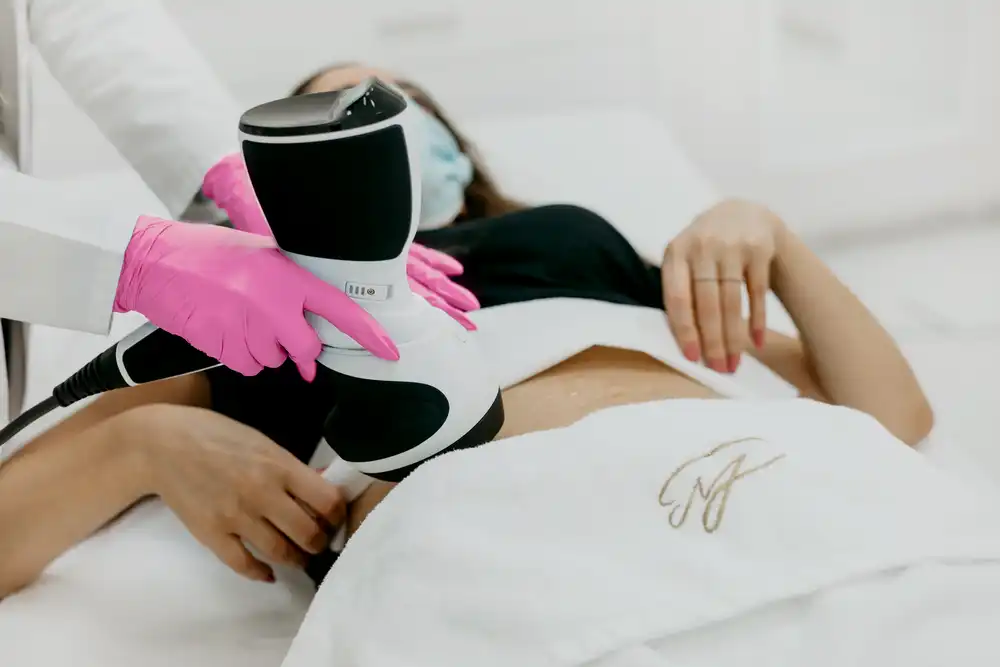 Viora V-Form body contouring in Dubai applicator treating abdomen and waistline